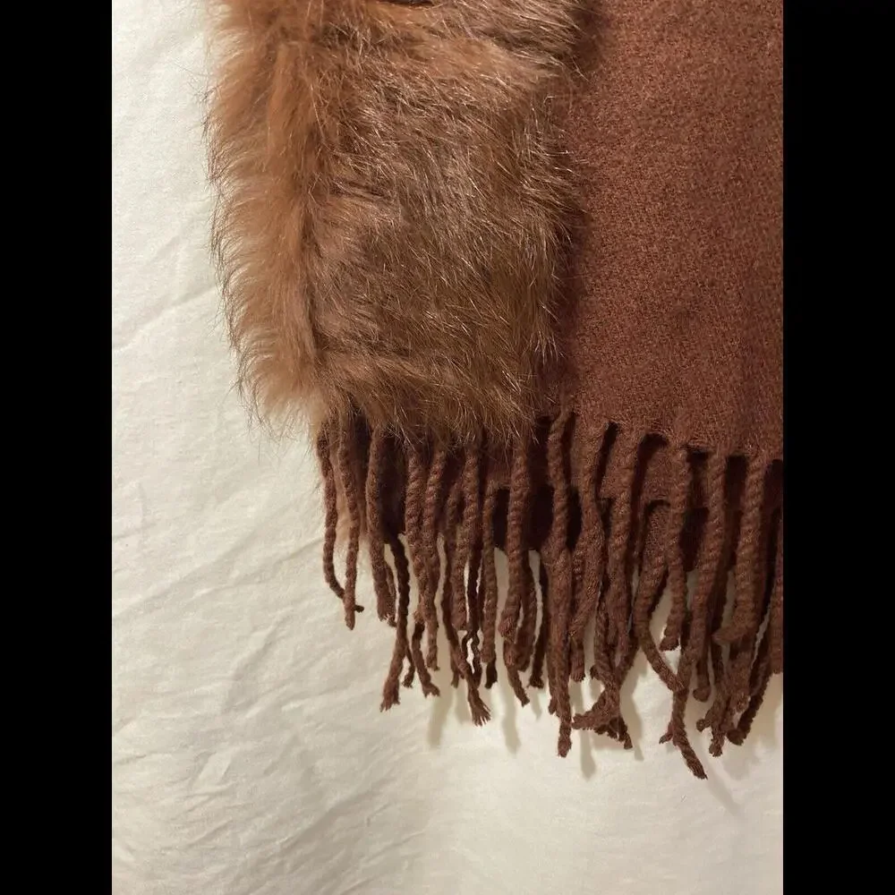 Blue Pacific Wool‎ Viscose Blend Brown Scarf w/Squirrel Fur Feels Like Cashmere